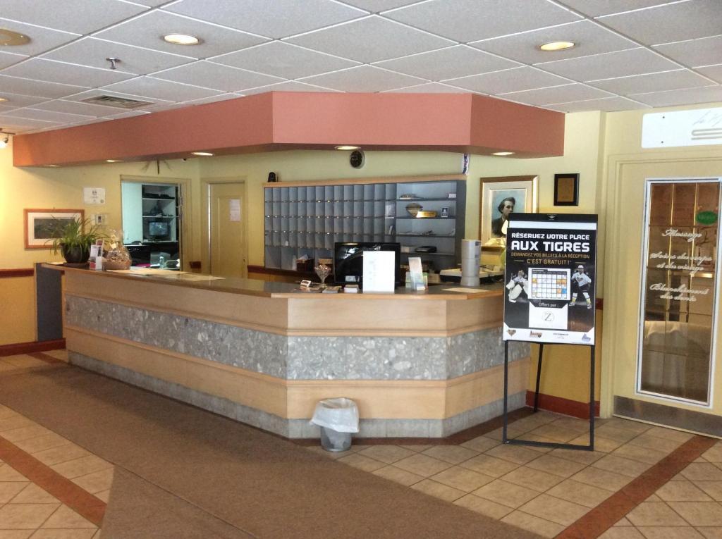 Hotel Travelodge By Wyndham Victoriaville Exterior foto