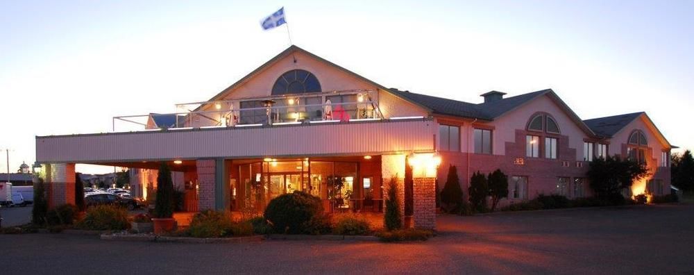Hotel Travelodge By Wyndham Victoriaville Exterior foto